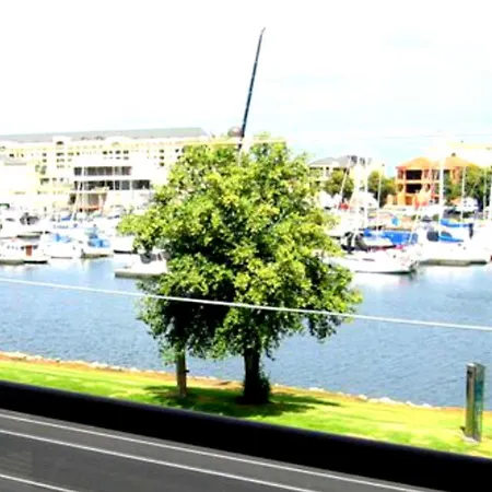Bayswaterfront Apartments Adelaide Exterior photo