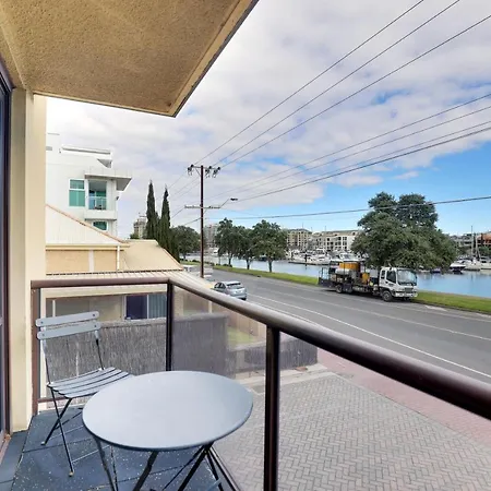Bayswaterfront Apartments Adelaide Exterior photo